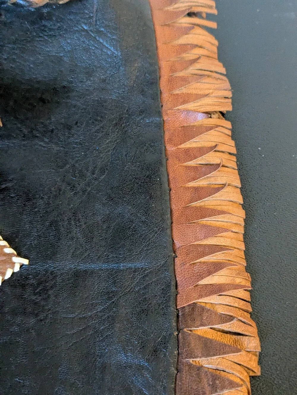 Handcrafted Vintage Boho Western Detail Leather Fringe Shoulder Crossbody Tote - Picture 14 of 16